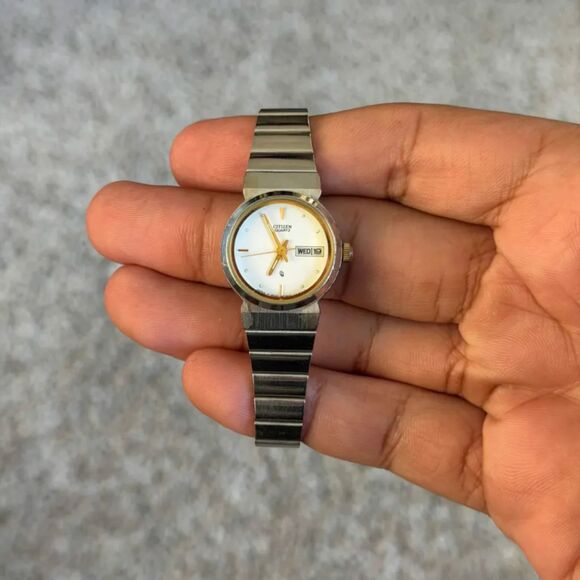 Citizen Accessories - Vintage Citizen Quartz Ladies Watch Two Tone Day Date 6000-076249 Fresh Battery